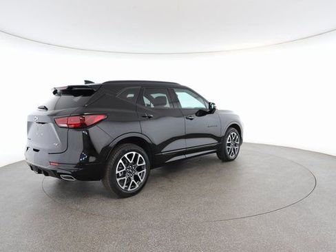 Used 2025 Chevrolet Blazer RS image 18