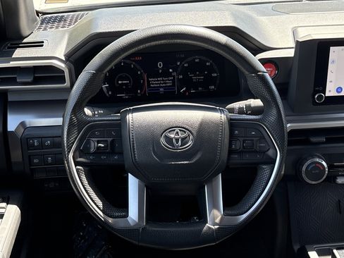 Used 2024 Toyota Tacoma TRD Off-Road image 20