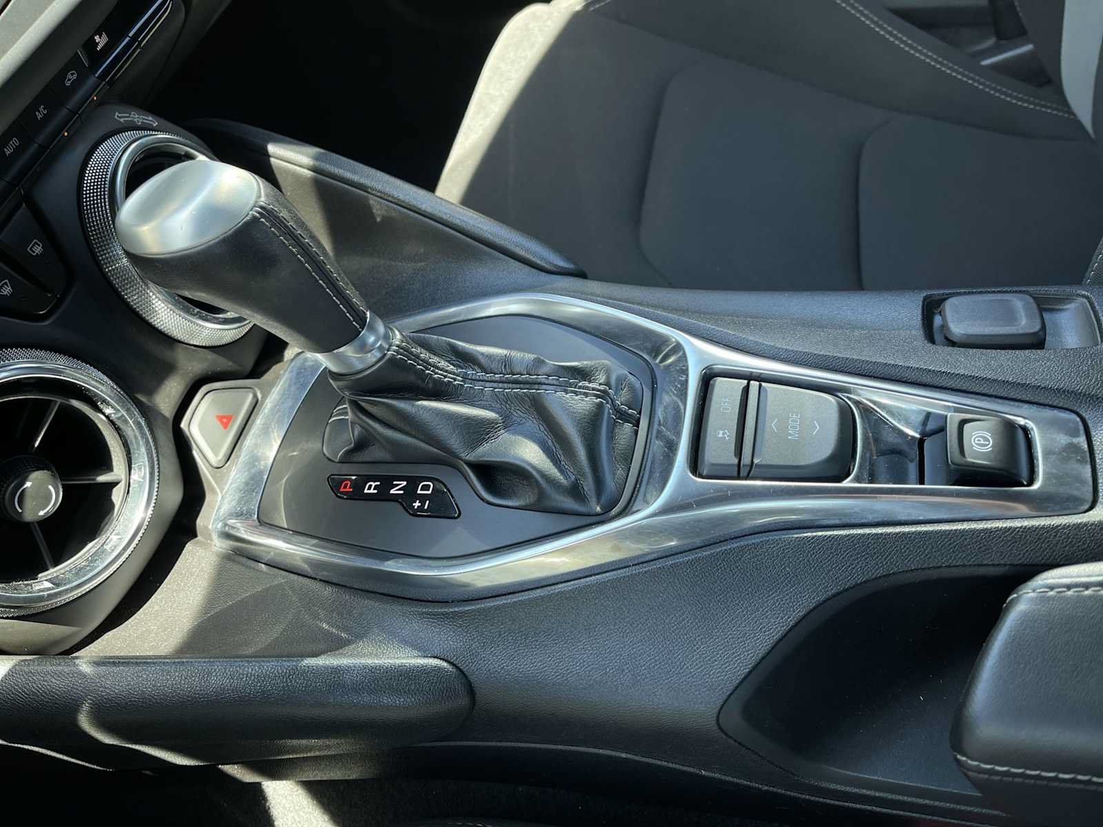 Used 2018 Chevrolet Camaro LT RWD image 20