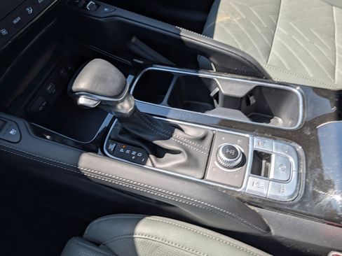 Used 2023 Kia Telluride SX X-Line AWD/4WD image 18