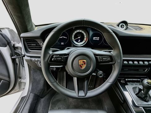 Certified 2022 Porsche 911 GT3 RWD image 12