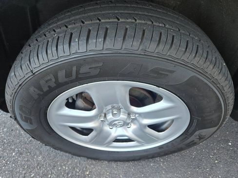 Used 2011 Toyota RAV4 4WD w/ Base L4 Extra Value Pkg image 24