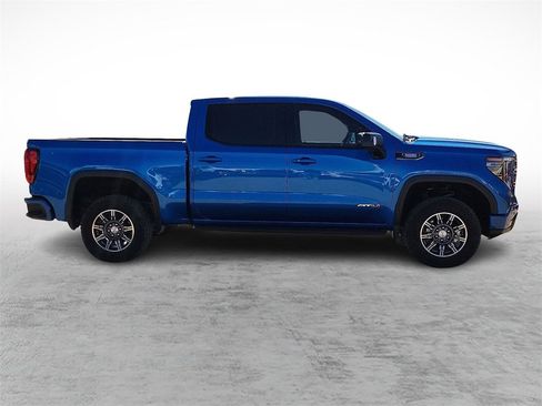 Used 2024 GMC Sierra 1500 AT4 w/ Technology Package image 12