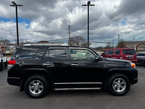 Used 2012 Toyota 4Runner SR5 w/ Convenience Pkg AWD/4WD image 4
