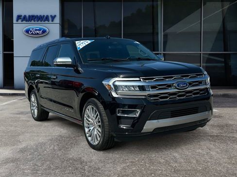 Used 2023 Ford Expedition Max Platinum RWD image 2