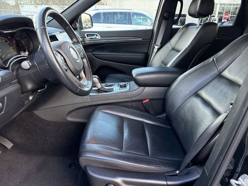 Used 2022 Jeep Grand Cherokee Limited image 22