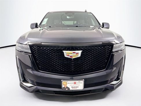 Used 2022 Cadillac Escalade Sport w/ Touring Package image 3