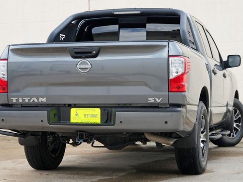 Used 2023 Nissan Titan SV w/ Accessory Utility Package RWD image 4