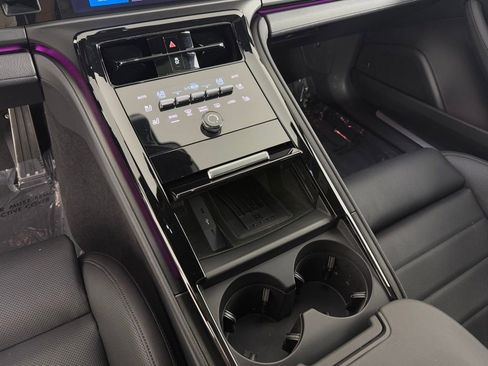 Certified 2025 Porsche Panamera image 26