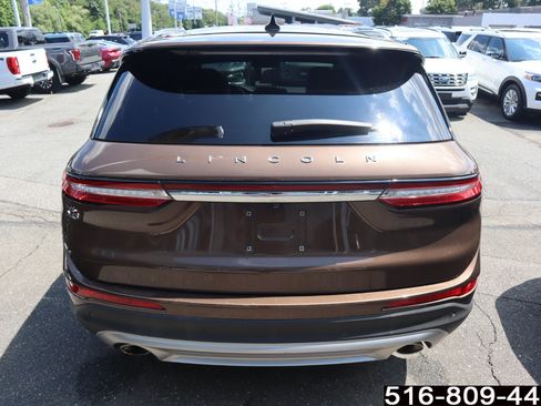 Used 2022 Lincoln Corsair AWD w/ Premium Package image 6