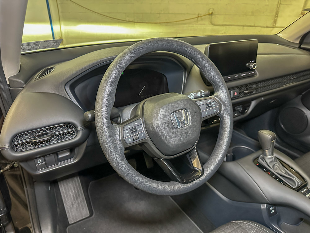 Used 2025 Honda HR-V LX image 22