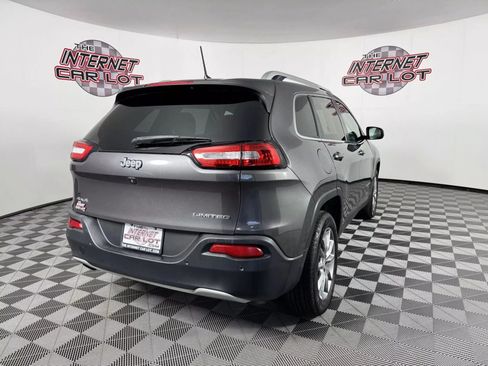 Used 2018 Jeep Cherokee Limited AWD/4WD image 7