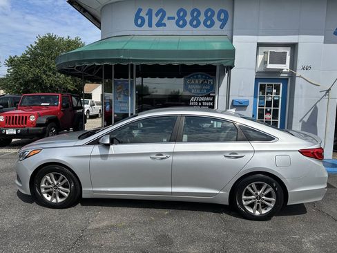 Used 2016 Hyundai Sonata SE FWD image 5