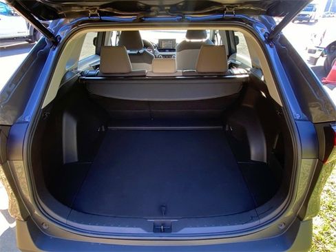 Used 2022 Toyota RAV4 XLE image 28