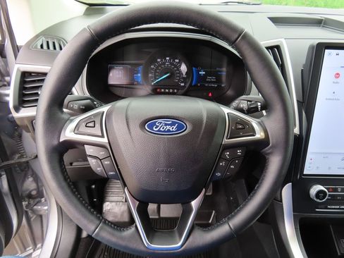 Used 2023 Ford Edge SEL w/ Convenience Package AWD/4WD image 15