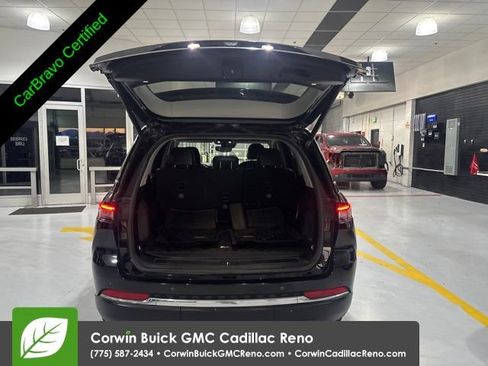Used 2023 Jeep Grand Cherokee Limited w/ Trailer Tow Prep Group (B) AWD/4WD image 38
