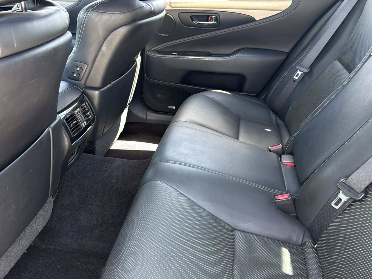 Used 2015 Lexus LS 460 w/ F Sport Package RWD image 56