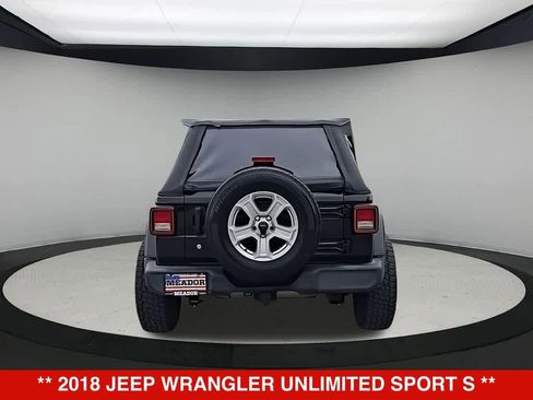 Used 2018 Jeep Wrangler Unlimited Sport S AWD/4WD image 7