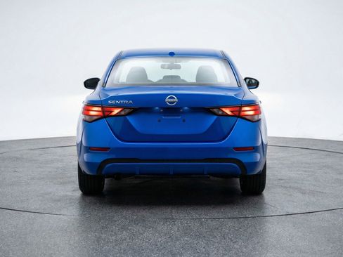 Used 2025 Nissan Sentra SV FWD image 7