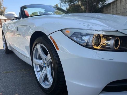 Used 2012 BMW Z4 sDrive28i image 33