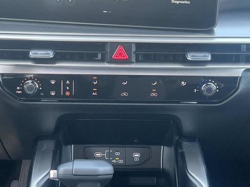 New 2026 Kia Sorento LX FWD image 14