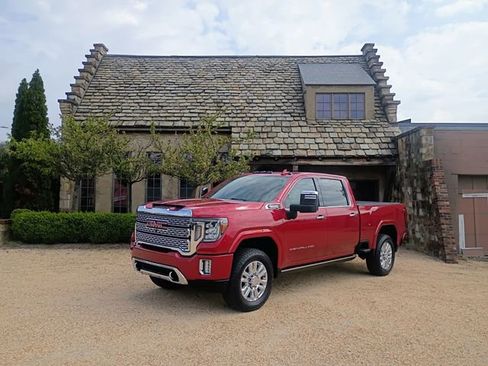 Used 2022 GMC Sierra 2500 Denali image 1