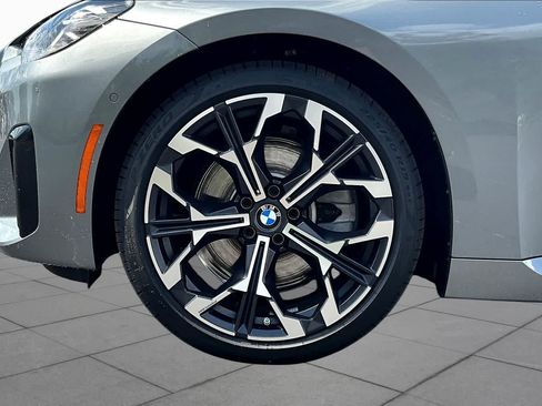 New 2025 BMW 230i Coupe w/ Premium Package RWD image 11
