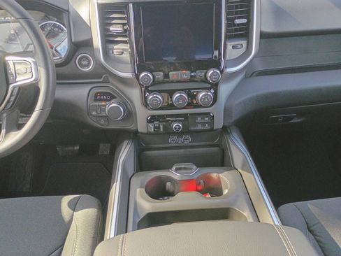 New 2026 RAM 1500 Express AWD/4WD image 12