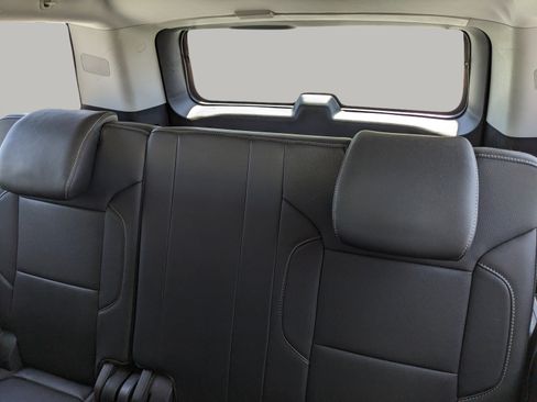 Used 2018 Chevrolet Suburban Premier AWD/4WD image 20