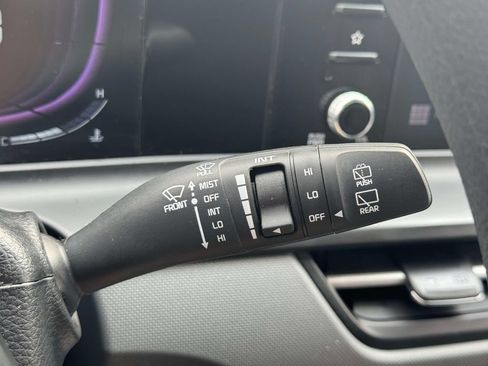 Used 2024 Kia Seltos LX AWD/4WD image 22
