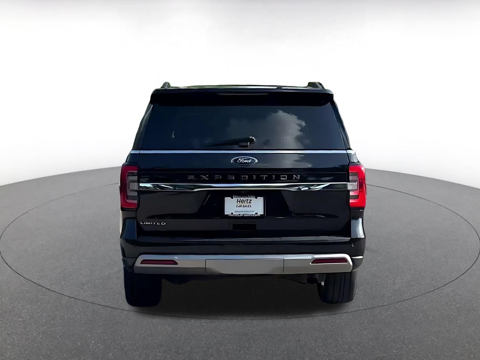 Used 2024 Ford Expedition Limited AWD/4WD image 12