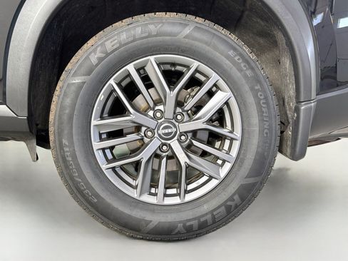 Used 2023 Nissan Rogue S AWD/4WD image 30