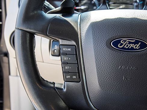 Used 2011 Ford Taurus SEL w/ 201A Rapid Spec Order Code FWD image 9