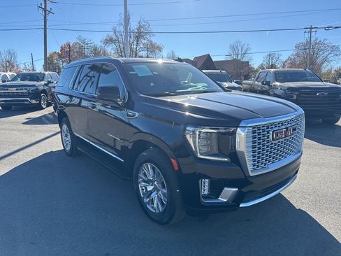 Used 2024 GMC Yukon Denali AWD/4WD image 7