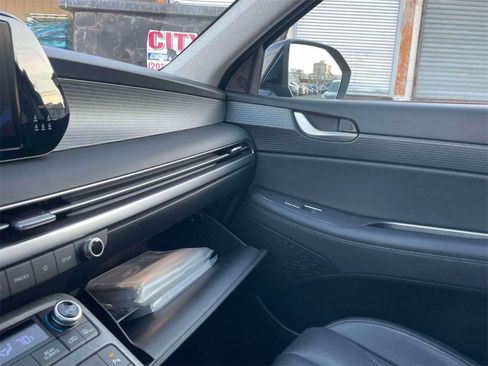 Used 2023 Hyundai Palisade Limited image 34