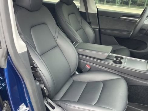 Used 2024 Tesla Model Y Performance image 10