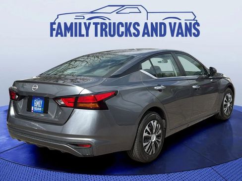 Used 2023 Nissan Altima 2.5 S FWD image 5