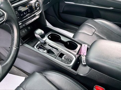 Used 2020 Hyundai Santa Fe SEL w/ Cargo Package image 16