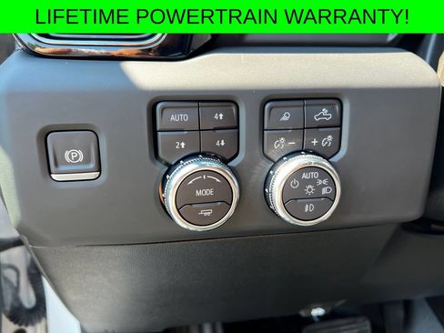 Used 2025 GMC Sierra 1500 AT4 AWD/4WD image 15