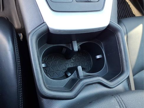 Used 2023 Toyota RAV4 XLE Premium image 23