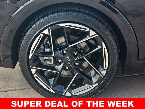 Used 2025 Kia K4 GT-Line w/ GT-Line Premium Package image 39