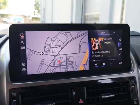 Used 2023 Lexus GX 460 Premium AWD/4WD image 25