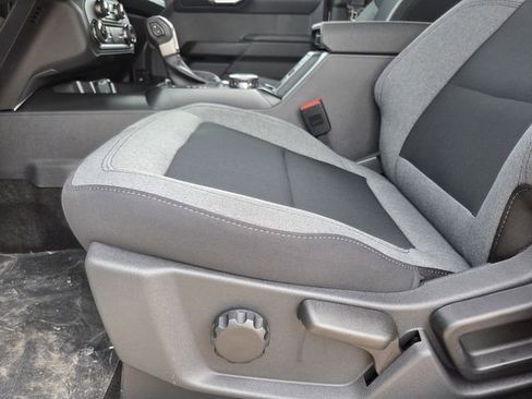 New 2026 Ford Bronco 4-Door w/ Sasquatch Package AWD/4WD image 12