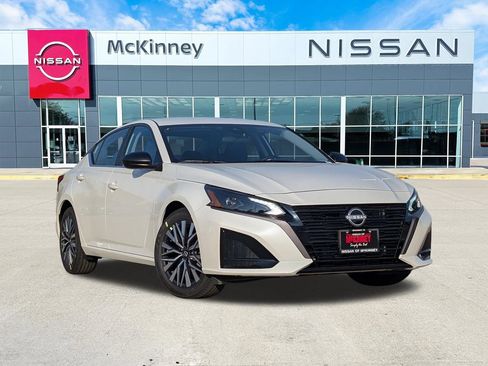 New 2026 Nissan Altima 2.5 SV FWD image 1