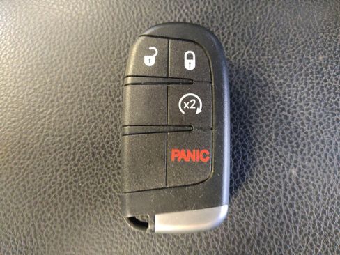 Used 2017 RAM 1500 Laramie w/ Convenience Group image 32