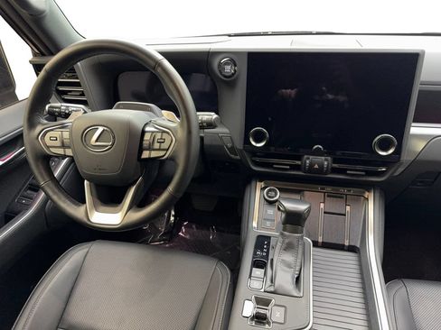 Used 2024 Lexus GX 550 w/ Accessory Package (Z1) AWD/4WD image 56