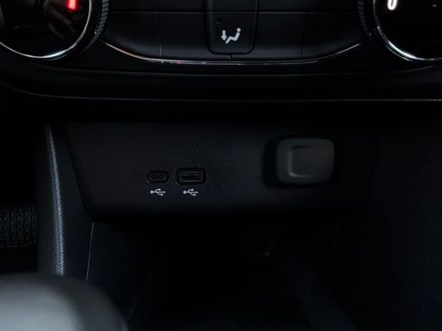 Used 2025 Buick Encore GX Preferred FWD image 24