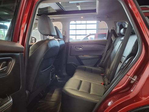 Used 2021 Nissan Rogue SL w/ Premium Package AWD/4WD image 14
