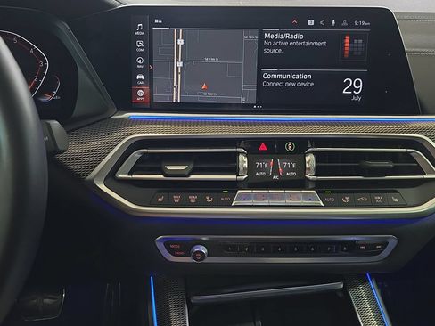 Used 2020 BMW X5 xDrive40i w/ M Sport Package AWD/4WD image 23