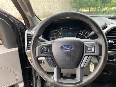Used 2015 Ford F150 XLT image 17